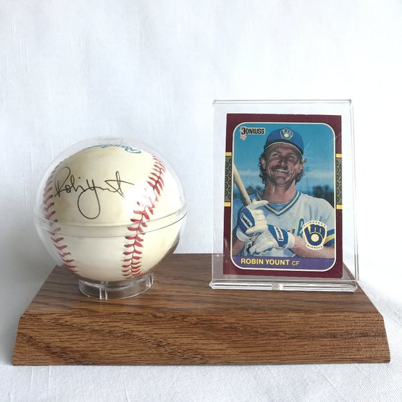 Rawlings Other - Robin Yount Hall of Famer Autographed Baseball